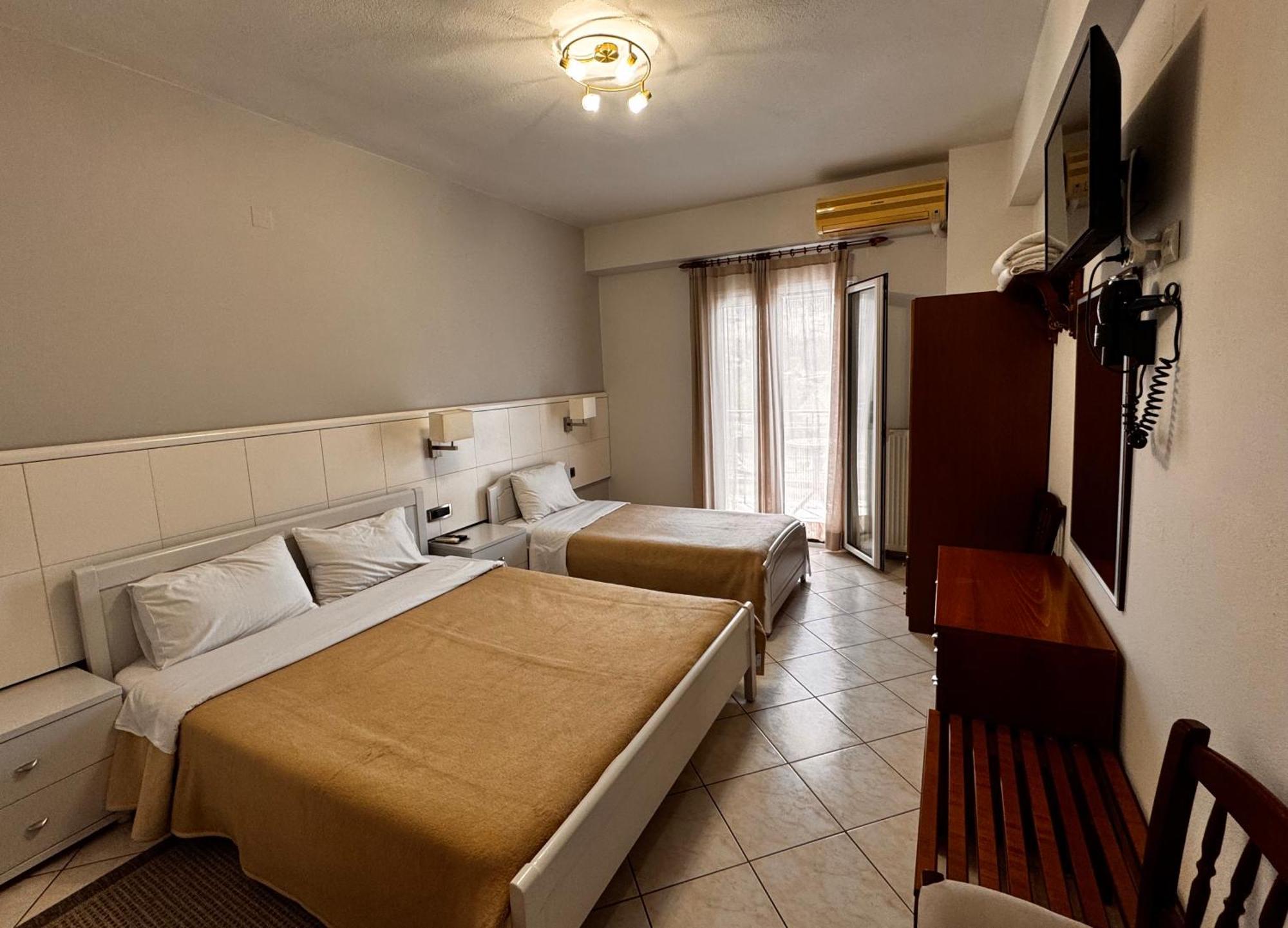 Paradosi Rooms Igoumenítsa Extérieur photo